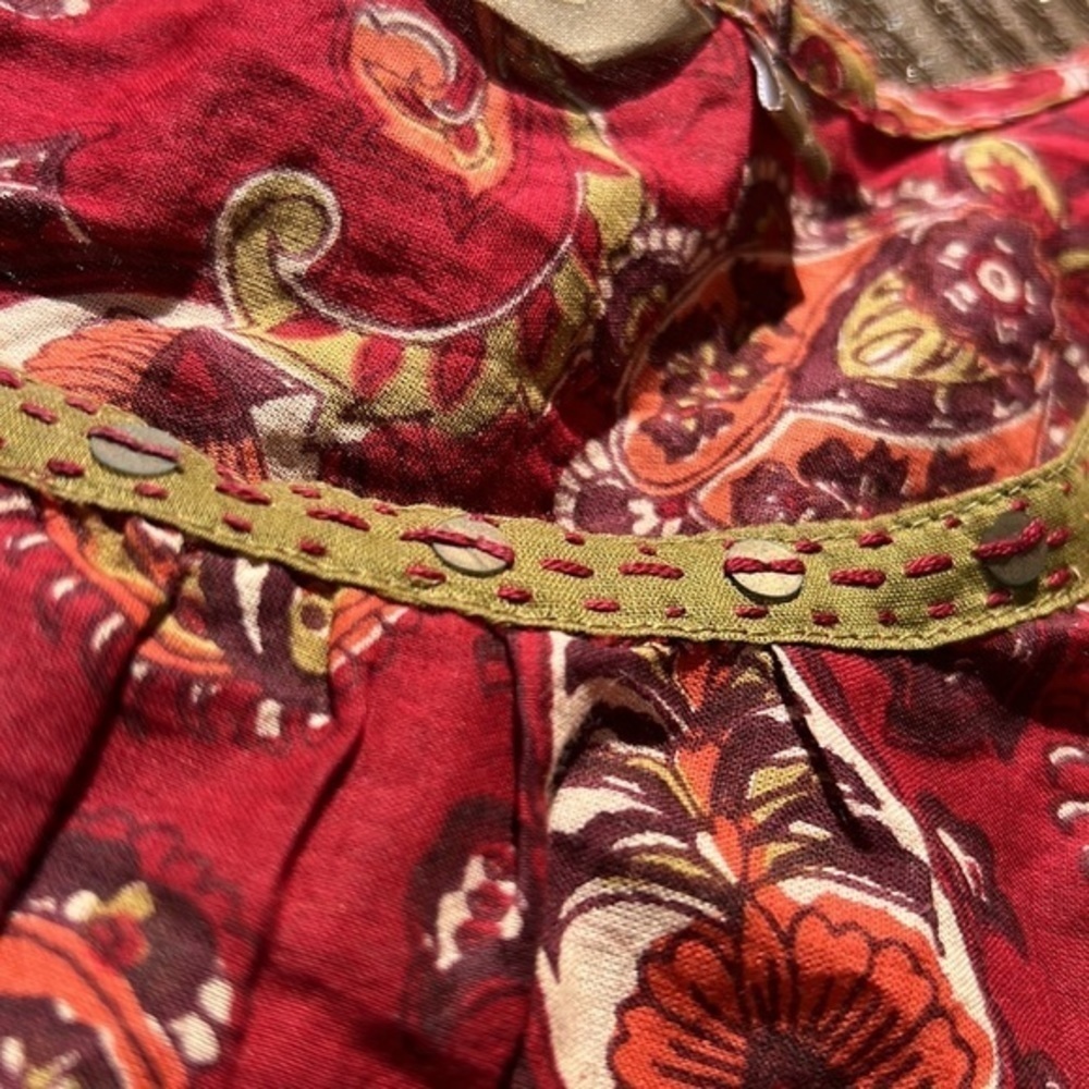 Cute red paisley boho top - Picture 3 of 6